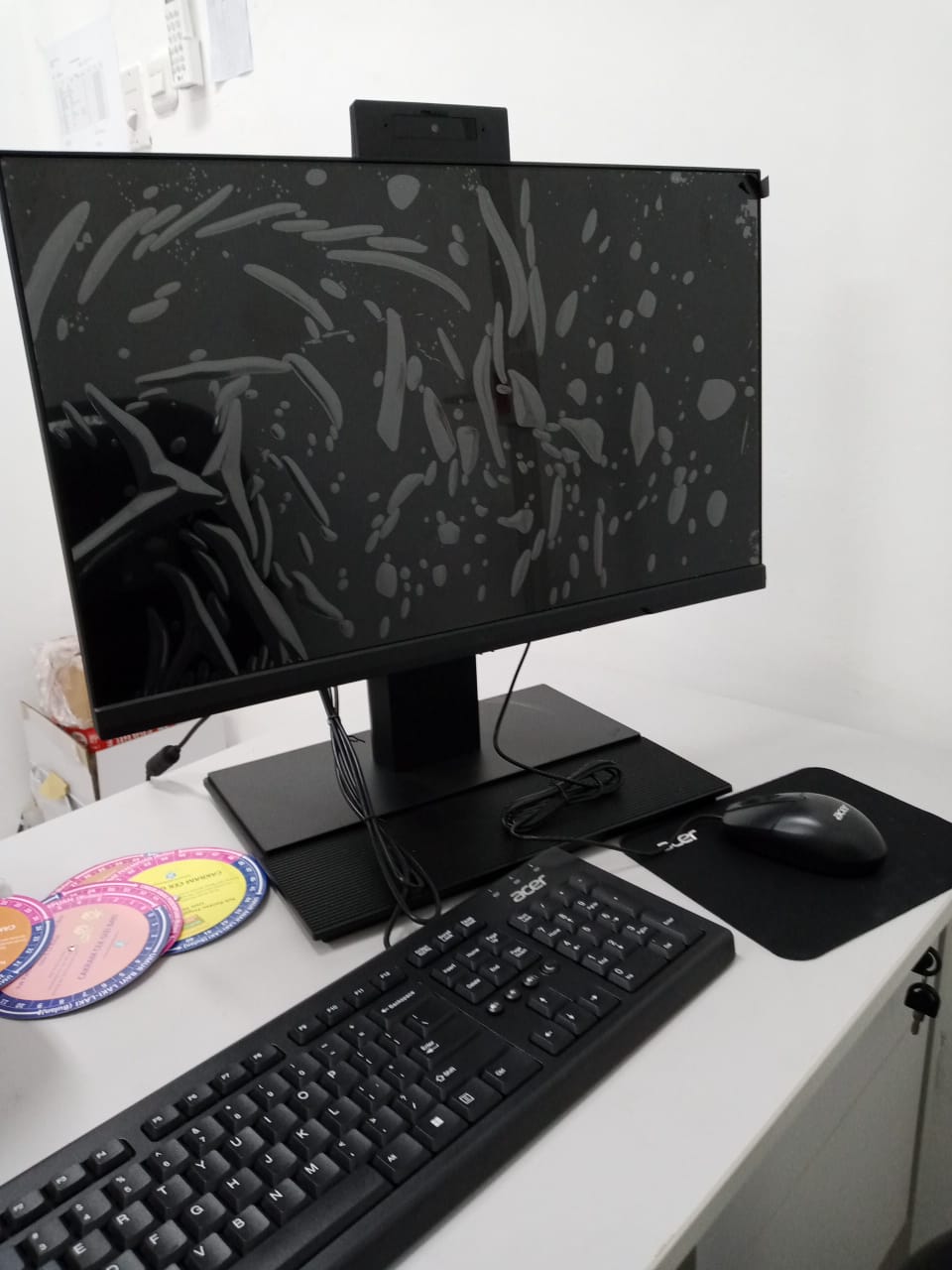 Image default